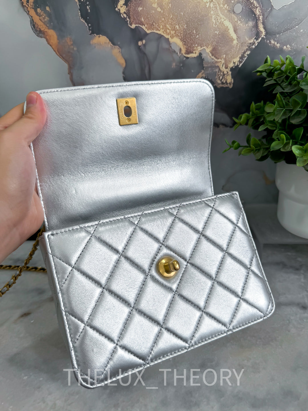 23P SILVER TOP HANDLE FLAP BAG AGED GOLD HARDWARE