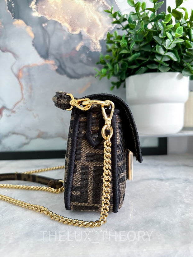 Fendi mini baguette discount crossbody