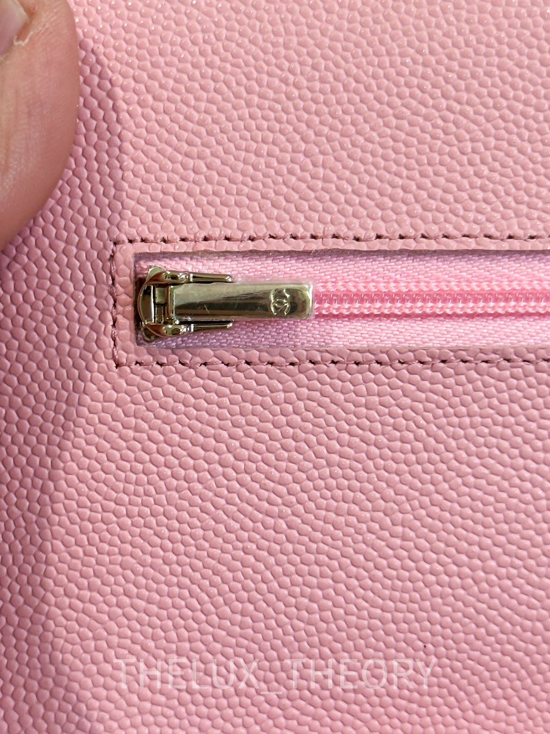 22C PINK WALLET ON CHAIN CAVIAR LIGHT GOLD HARDWARE