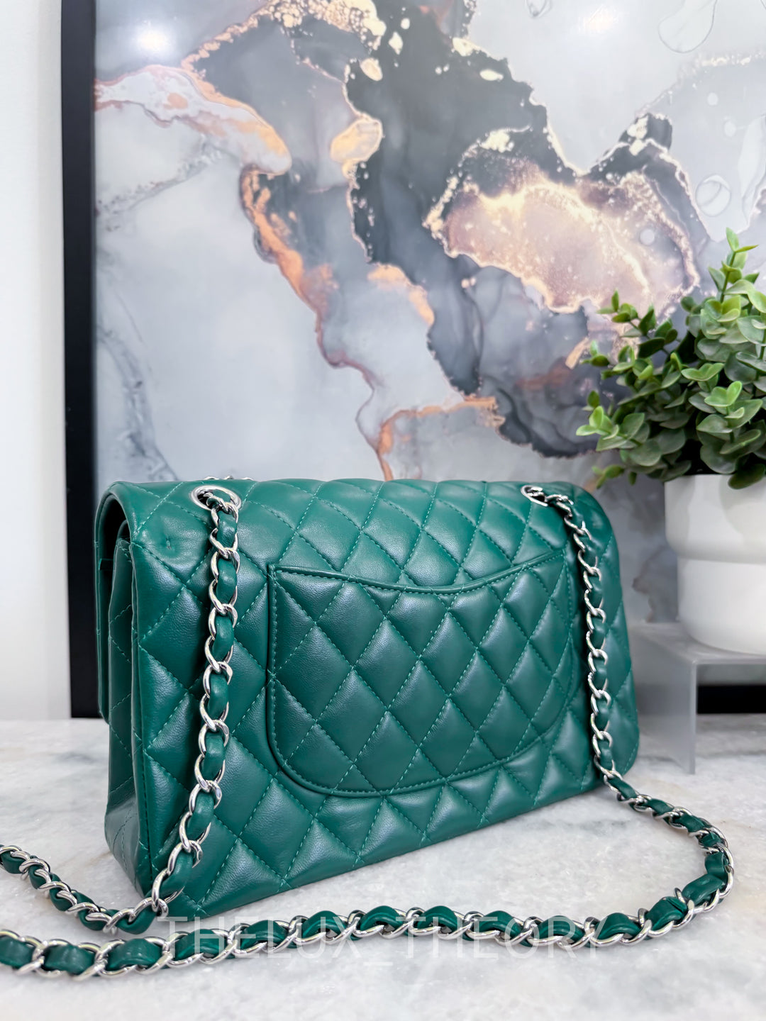 DARK GREEN MEDIUM CLASSIC DOUBLE FLAP LAMBSKIN SILVER HARDWARE (25 SERIES)