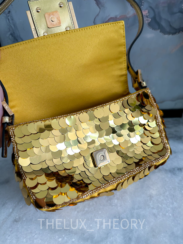 Baguette 1997 re-edition cloth handbag Fendi Gold in Cloth - 33301202