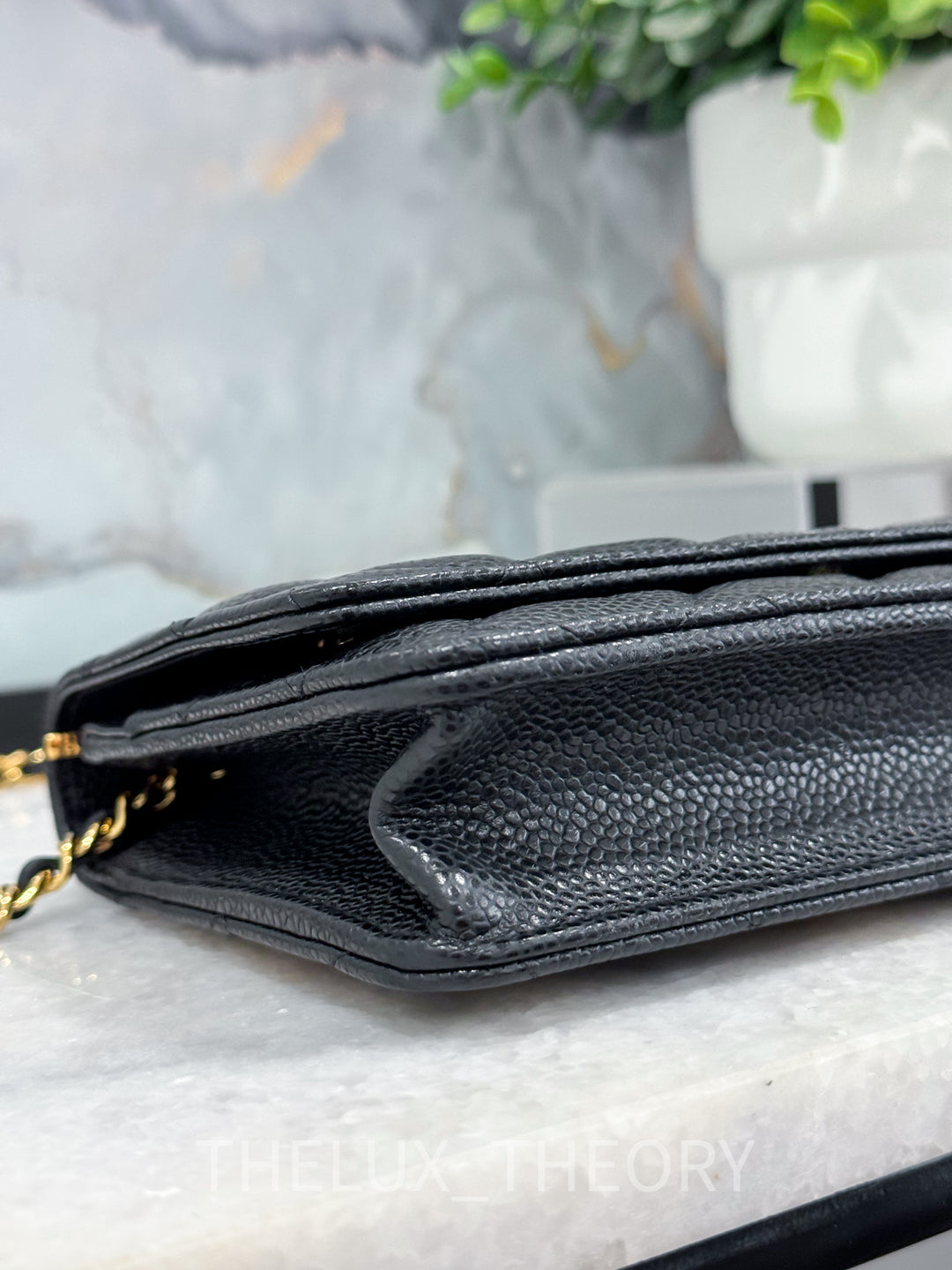 CLASSIC BLACK WALLET ON CHAIN CAVIAR GOLD HARDWARE 2021
